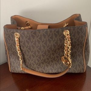 Brand new handbag MK . Original. For sale